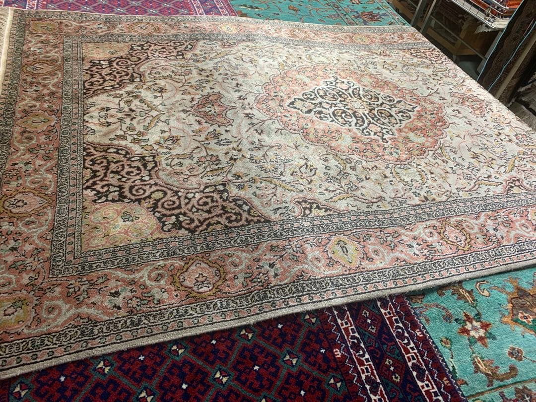 ペルシャ風シルクラグ size 122x200cm.