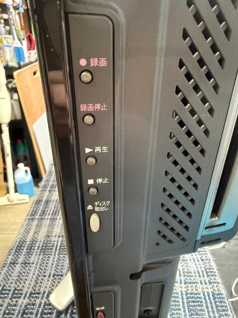 【洗浄消毒作業済】シャープ　ハイビジョン　液晶テレビ　ブルーレイLC-26DX1