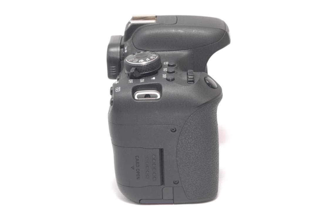 ⭐️高性能レンズ付き⭐️Canon Kiss X8i キャノン　デジタル一眼