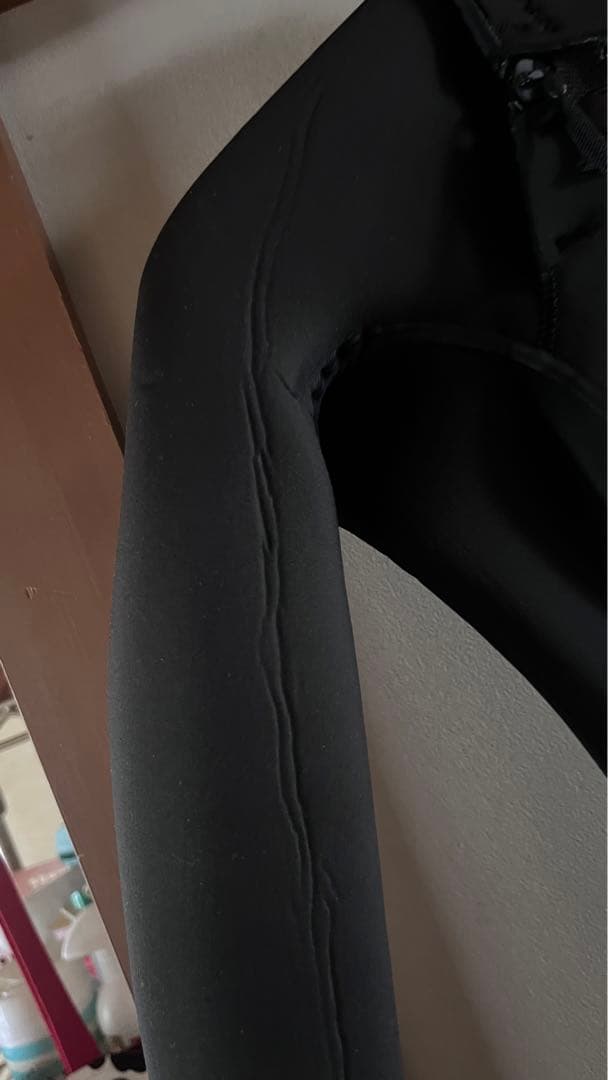 新品 Patagonia R3 ウィメンズ サイズ4 ウェットスーツ