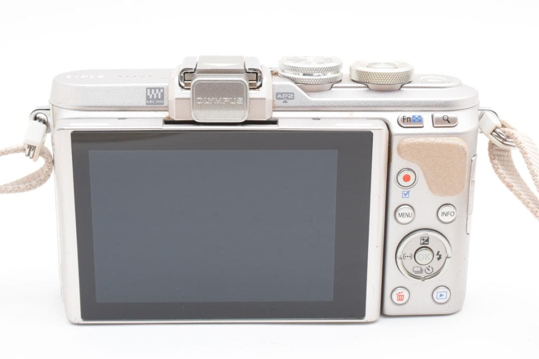 オリンパス　OLYMPUS E-PL8 ダブルレンズ 箱付き #Y10J1261