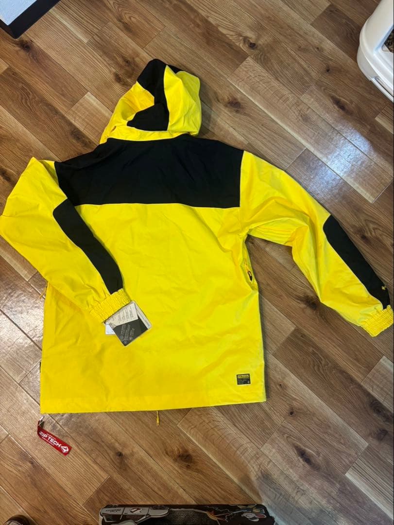 【新品・未使用/アウトレット品】 イエロー✖️ブラック フード付きジャケット　XL