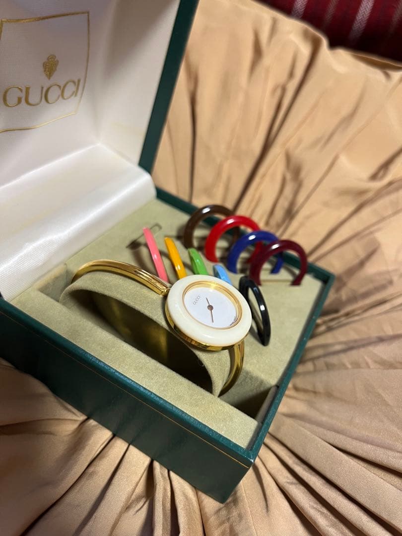 GUCCI 腕時計 ゴールド ベゼル グッチ