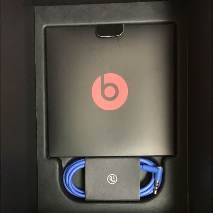 ヘッドホン beats solo2  SAPPHIRE BLUE