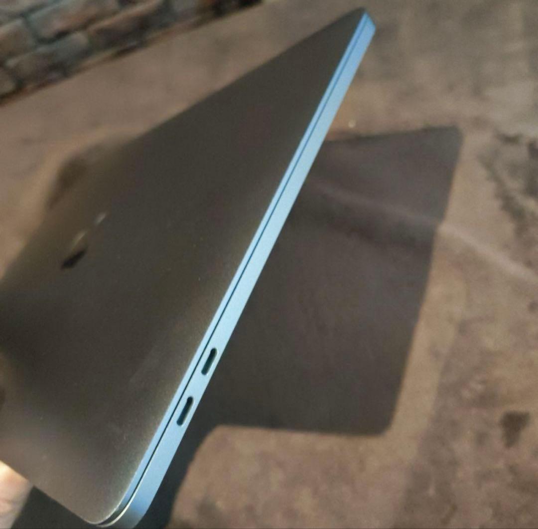 Apple MacBook pro 2020 intel（8G 512ギガ）