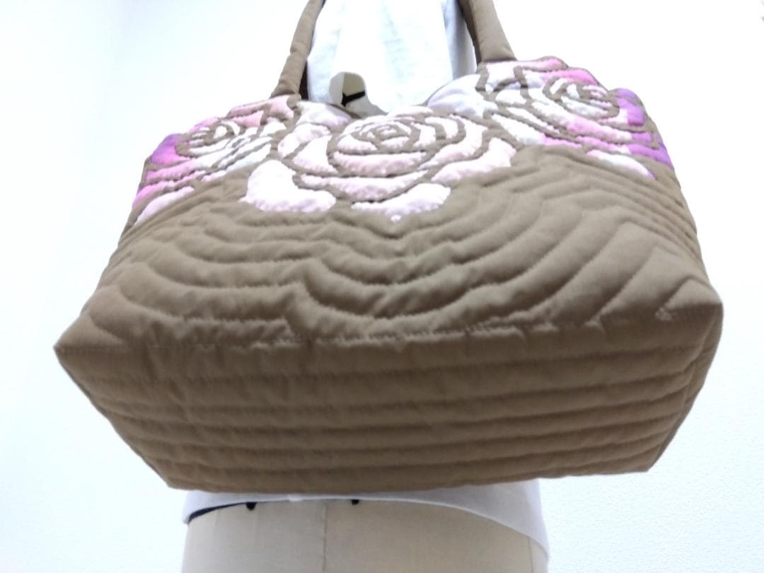 ハワイアンキルト　ハンドメイド　ロケラニトートバッグ