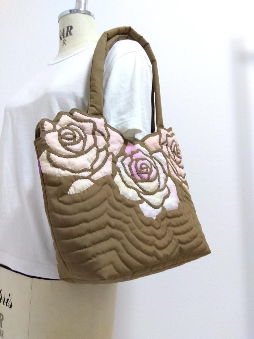 ハワイアンキルト　ハンドメイド　ロケラニトートバッグ