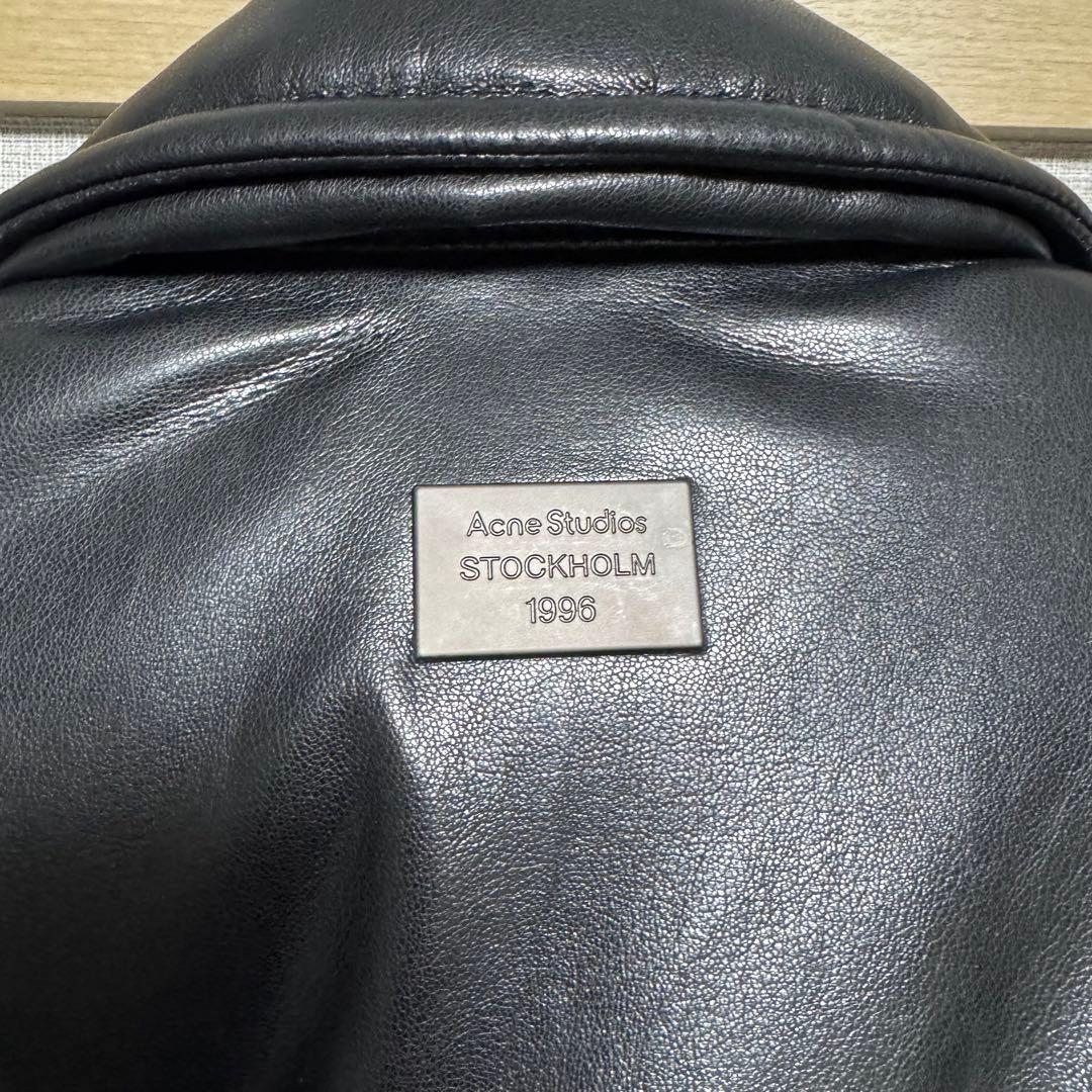 Acne Studios ボンバージャケット 黒