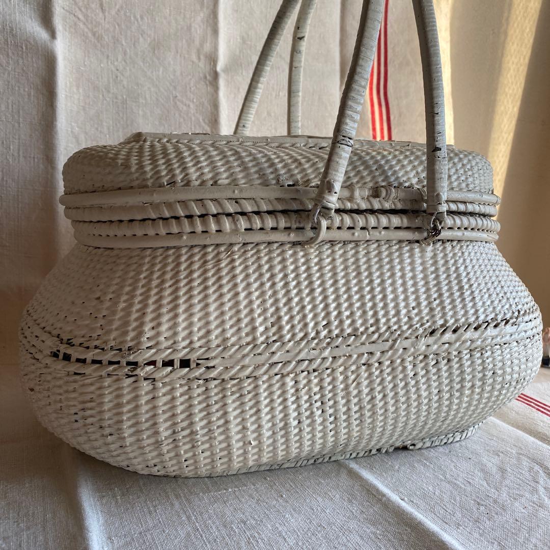 フランス　アンティークパニエ　プロヴァンスプリント　白いかご　ラタンバスケット