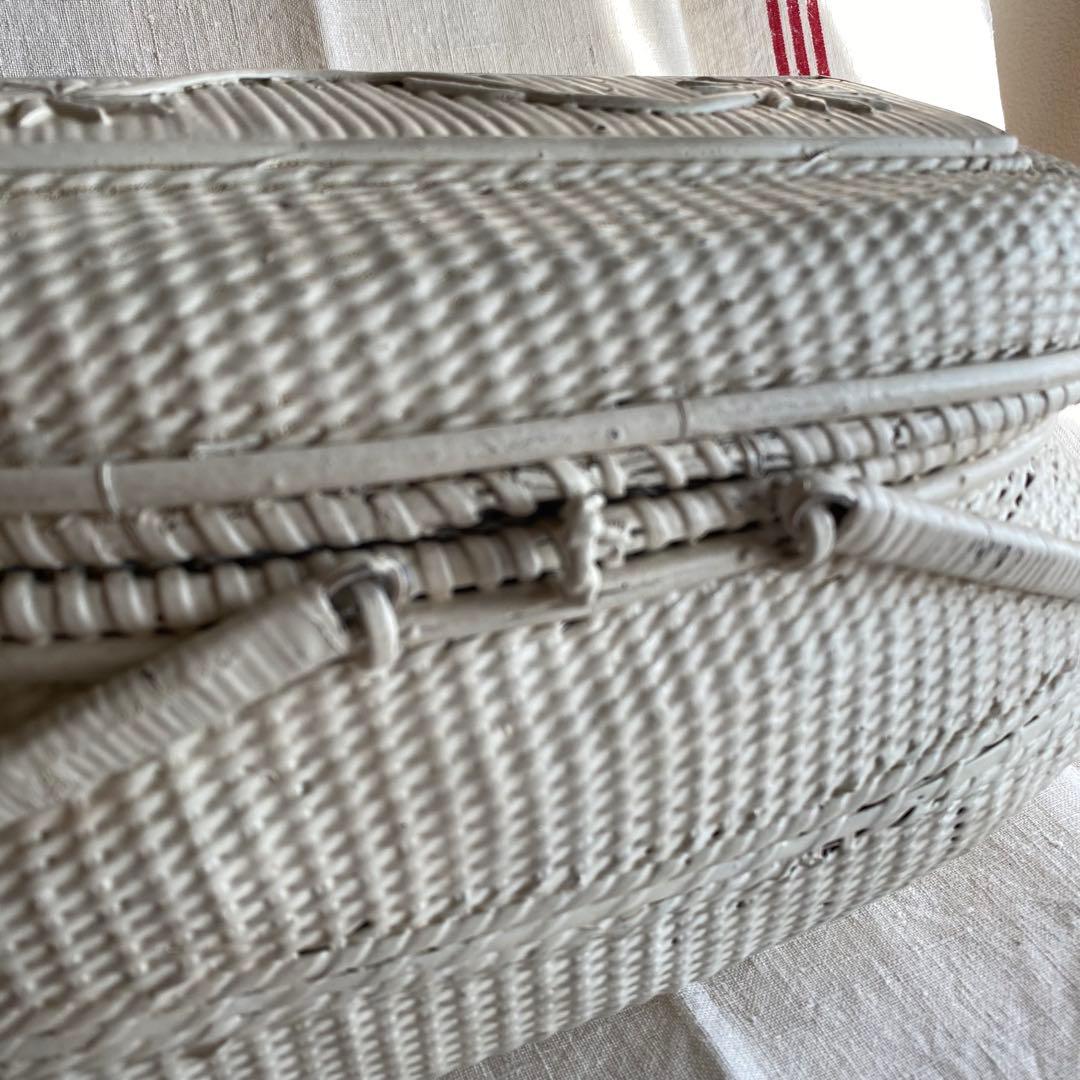 フランス　アンティークパニエ　プロヴァンスプリント　白いかご　ラタンバスケット