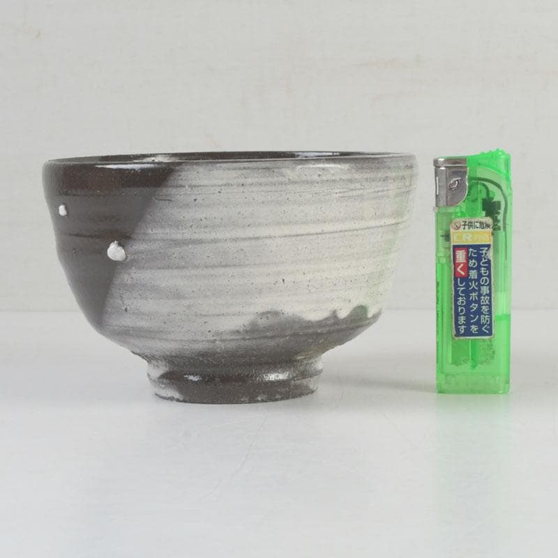 茶道具　出雲焼　十一代　長岡空権作　片身替　茶碗　共箱　V　9739