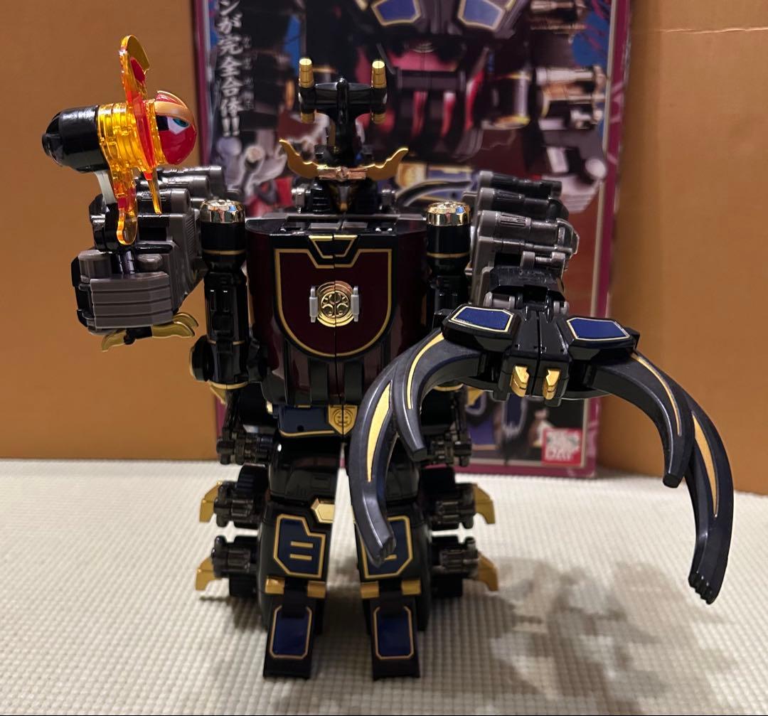 DX 超合金　迅雷合体　轟雷神　ゴウライジン