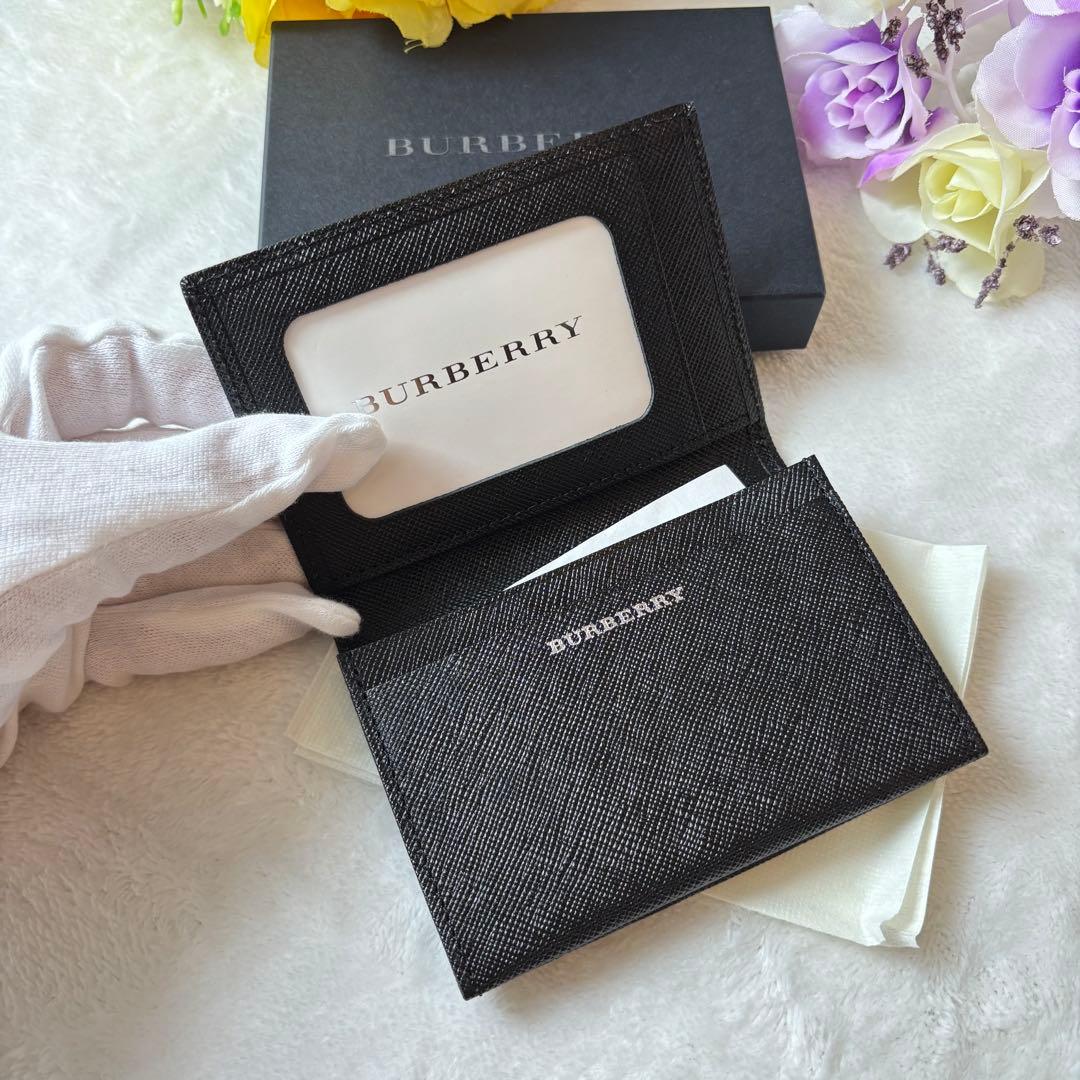未使用✨　Burberry バーバリー　名刺入れ　パスケース　サフィアーノ
