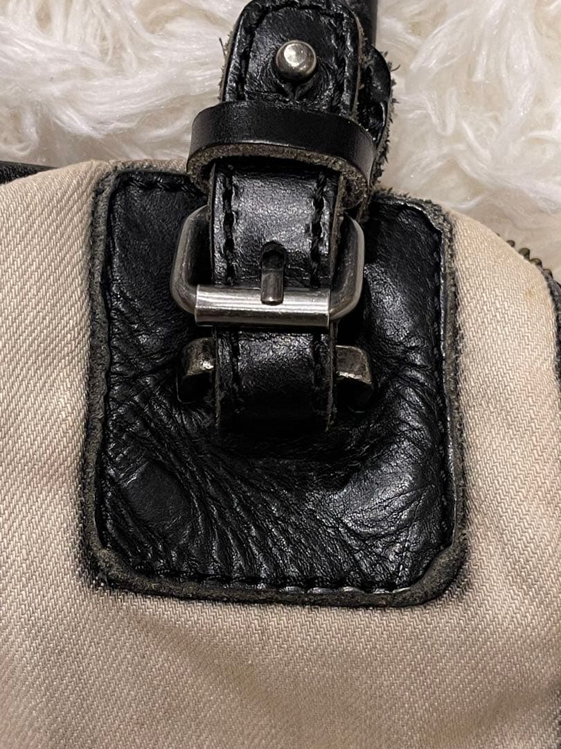 【激レア】DIESEL 特殊フォルム ショルダーバッグ 　メンズ、ユニセックス