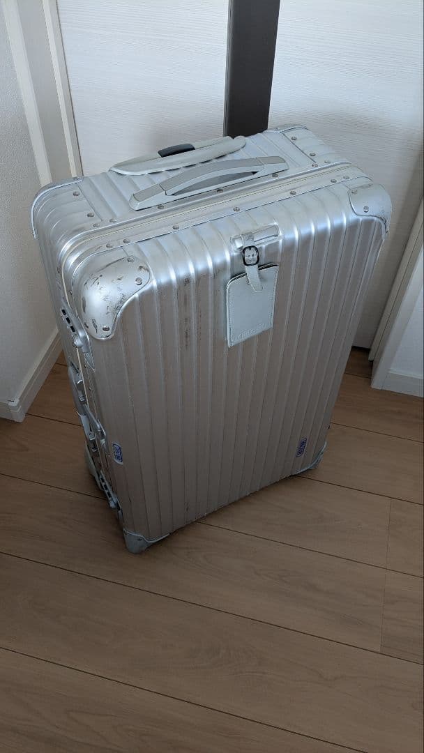 リモワ　RIMOWA　シルバー アルミニウム キャリーカート