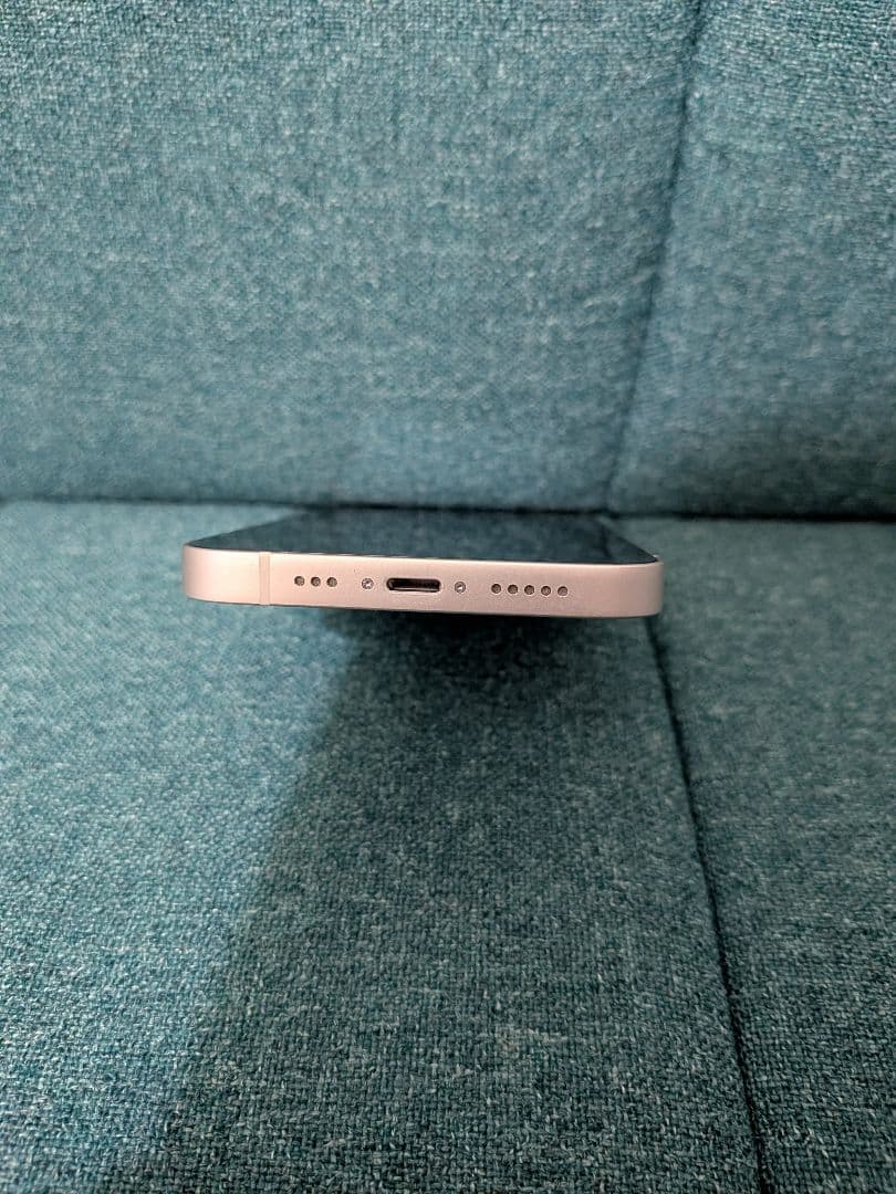 正*二様 美品✨ iPhone13 スターライト128GB