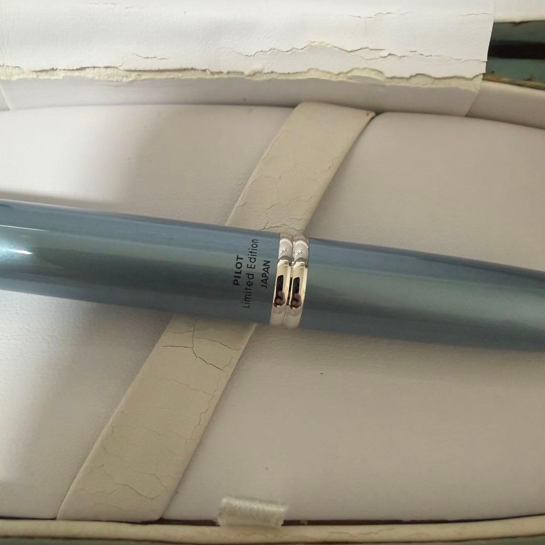 パイロット キャップレス 2006限定 アイスブルー 万年筆