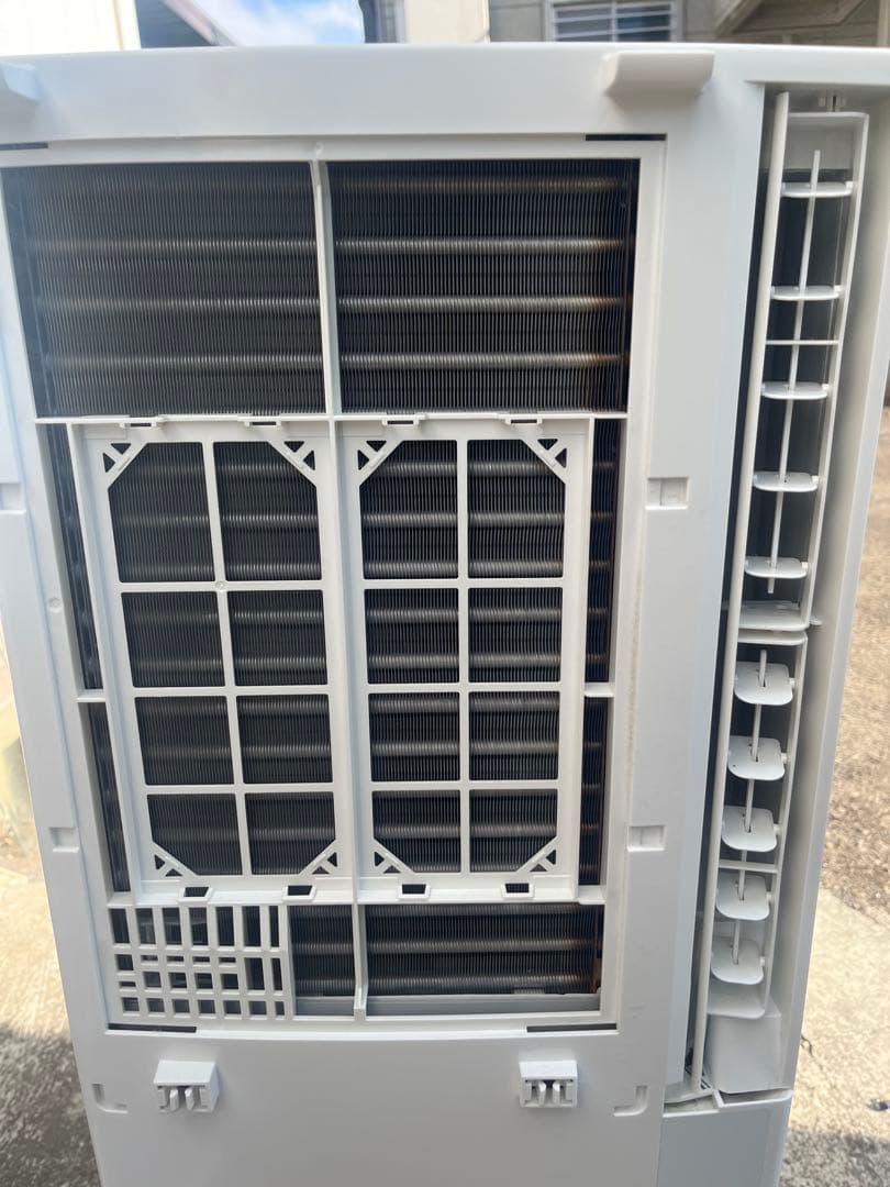 【美品】コロナ　窓用エアコン CWH-A1824R 2024年製