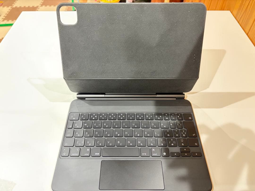 中古品 iPad pro/Air用 Magic Keyboard 日本語