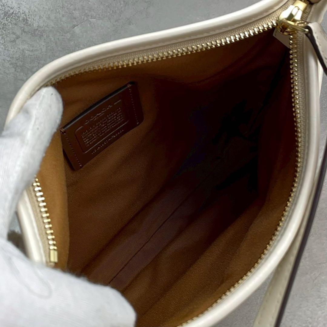 未使用級✨コーチ ショルダーバッグ キャンバス×レザー シグネチャー 斜め掛け