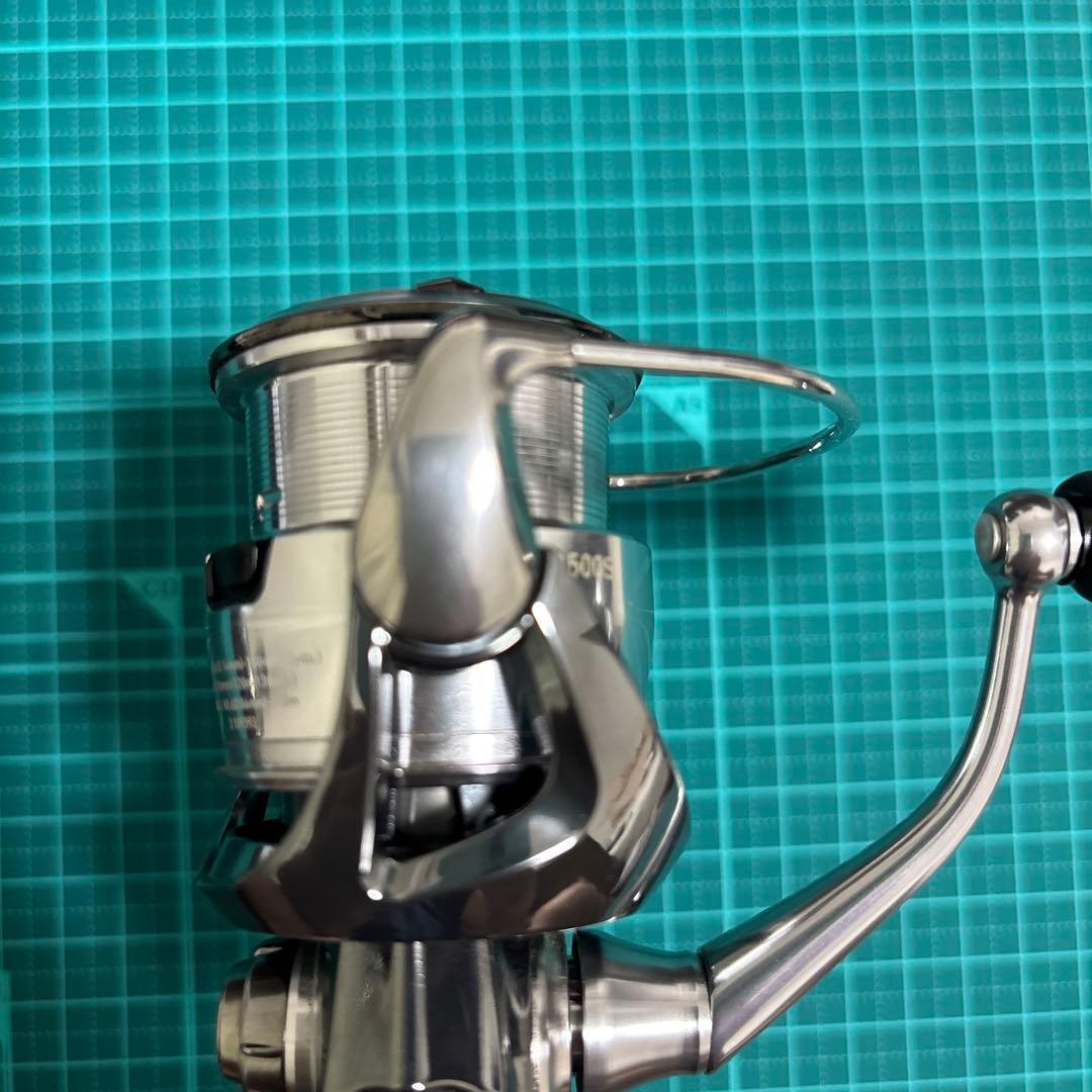 Daiwa 22イグジスト　EXIST LT2500S スピニングリール