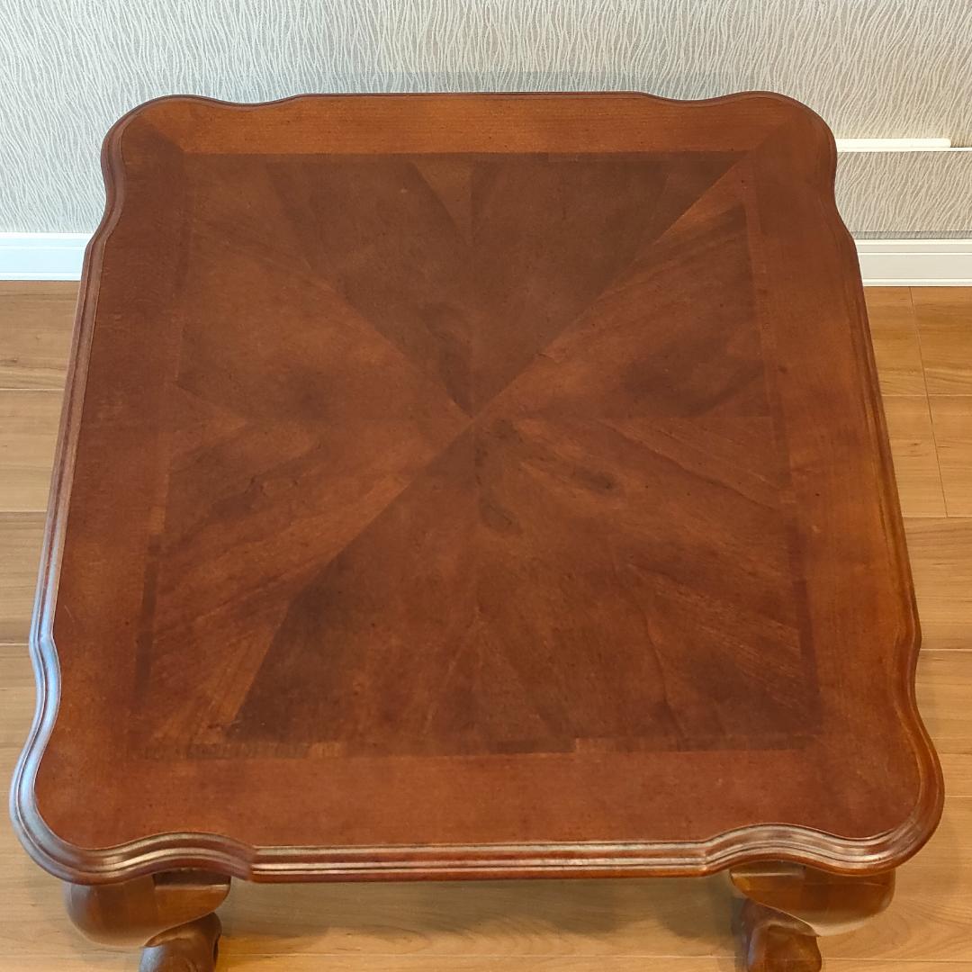 クイーン・アン様式　コーヒーテーブル　センターテーブル　猫脚