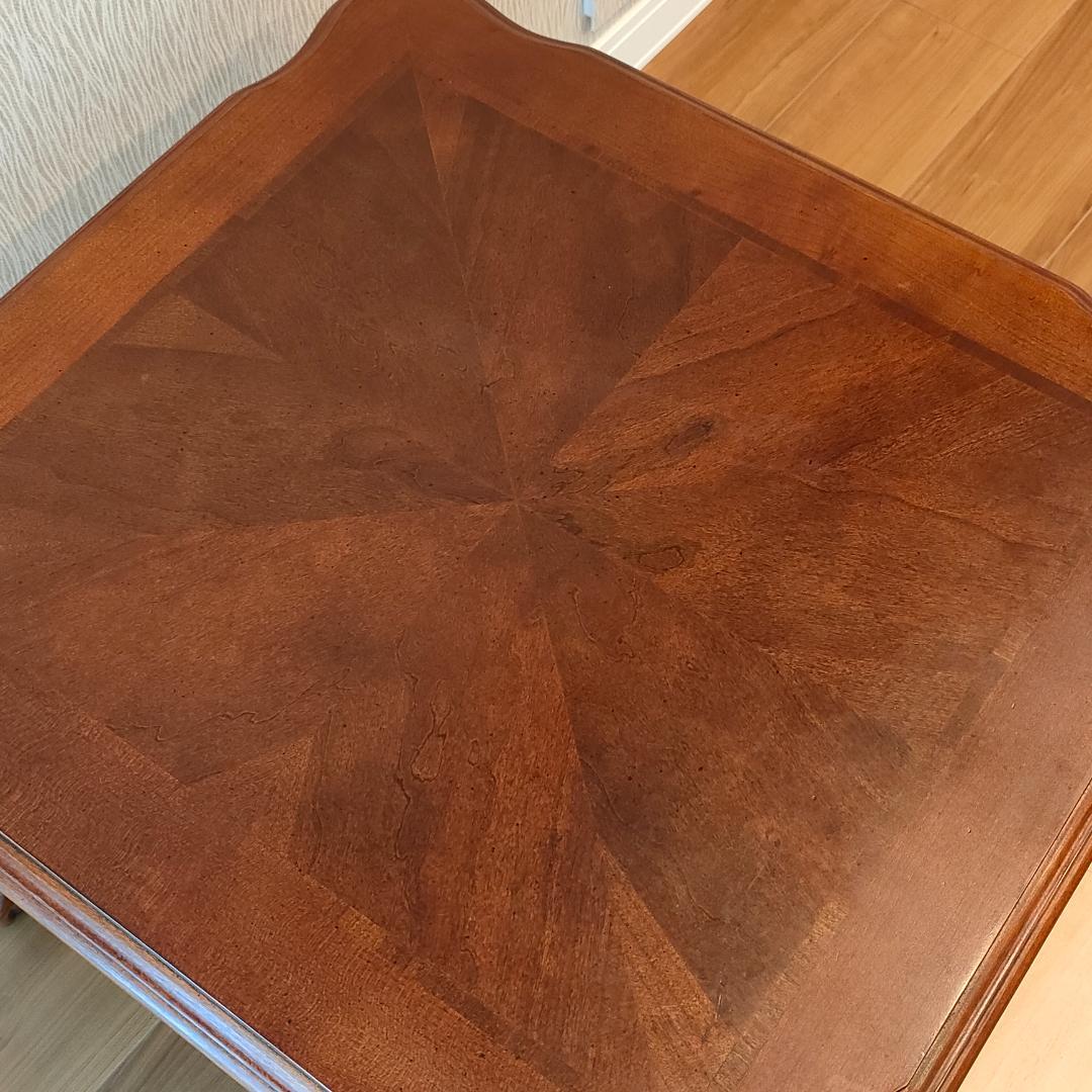 クイーン・アン様式　コーヒーテーブル　センターテーブル　猫脚