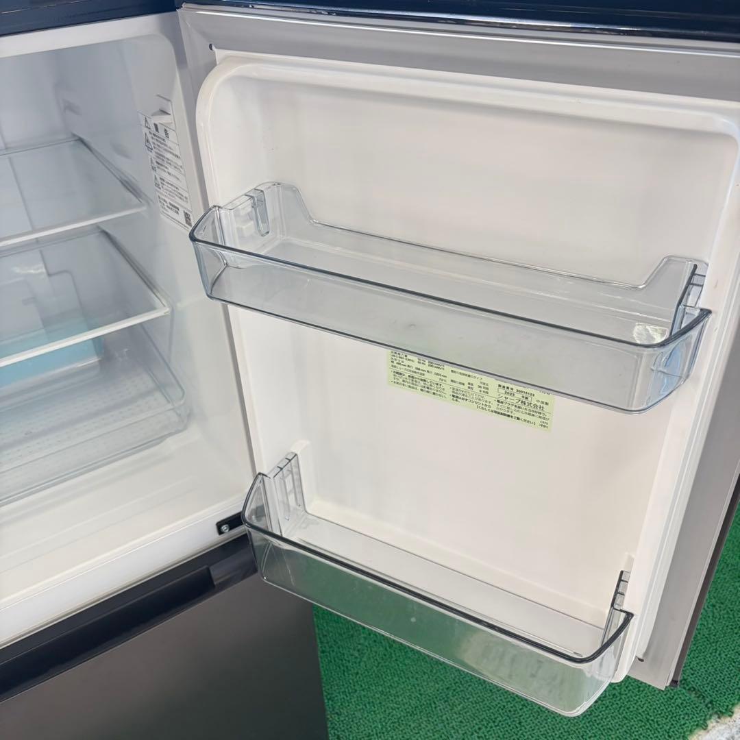 762 2023年　極美品　冷蔵庫　一人暮らし　小型　付け替えどっちもドア　関東