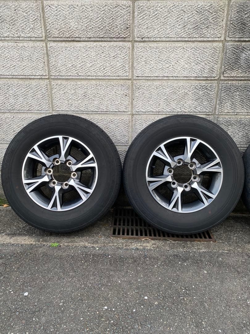 4本セット　TOYOTA純正　メーカーオプション　ハイエース　アルミホイール