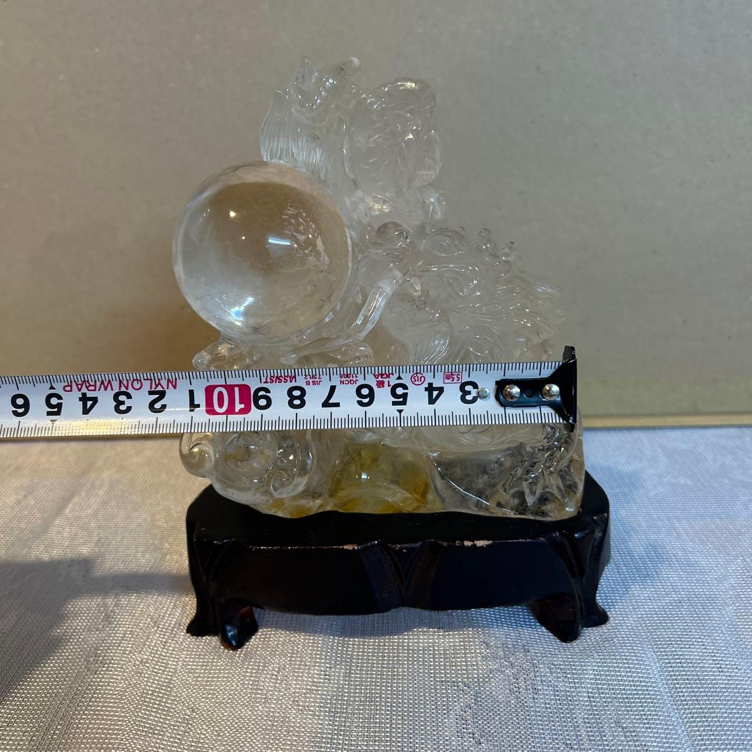 天然水晶 彫刻品 風水置物 龍と水晶球 1527g