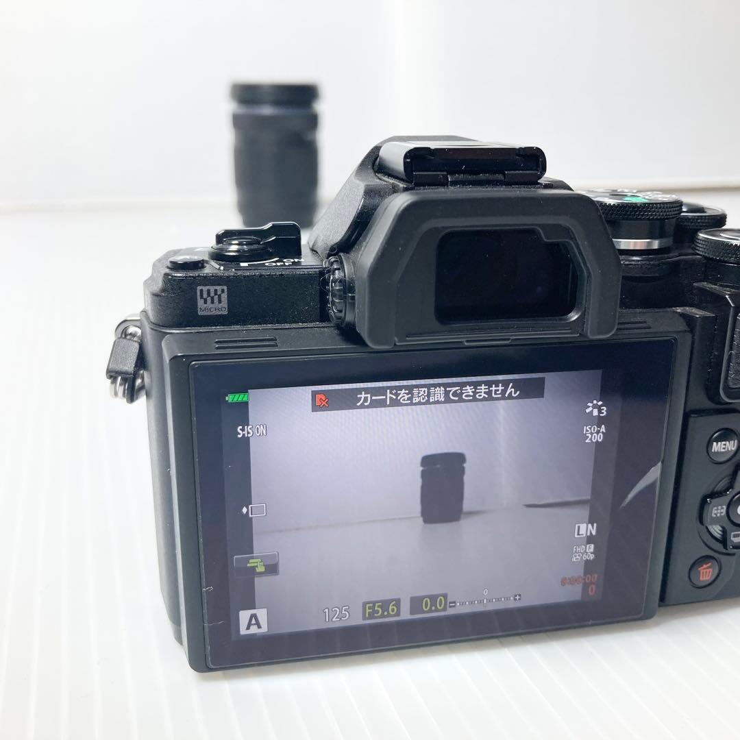 オリンパス ミラーレス一眼カメラ OM-D E-M10 MarkⅢ レンズキット