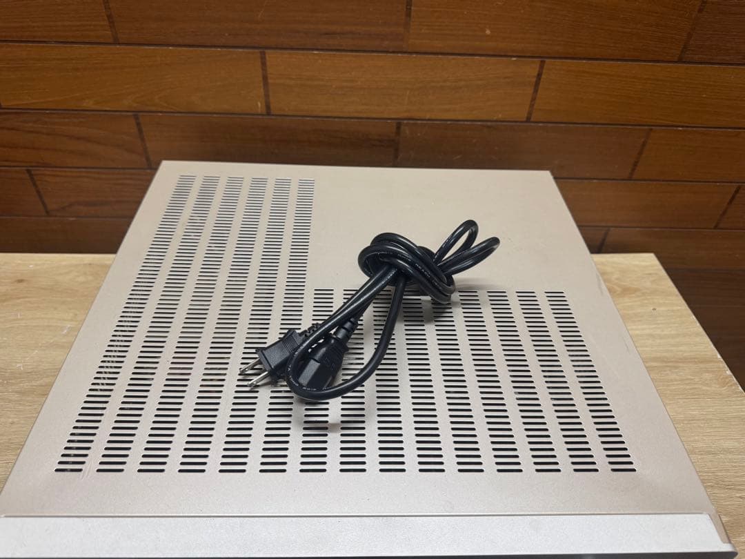 marantz マランツ　AVサウンドレシーバ　SR8000