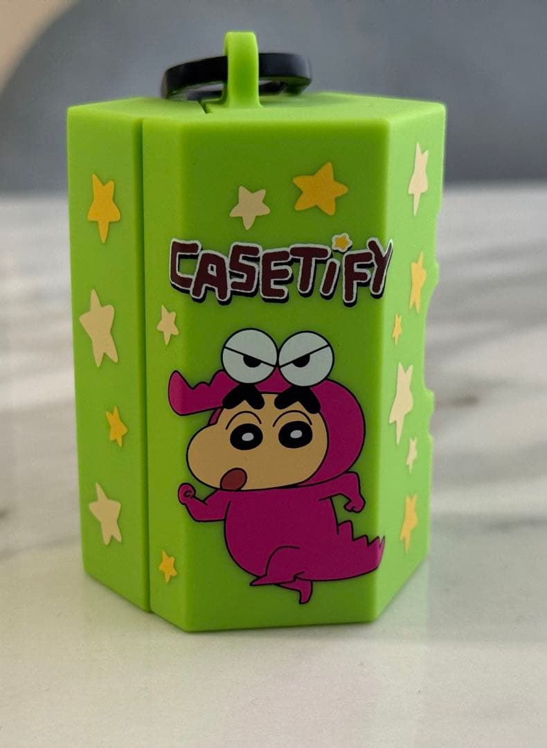 CASETiFY クレヨンしんちゃん イヤホンケース