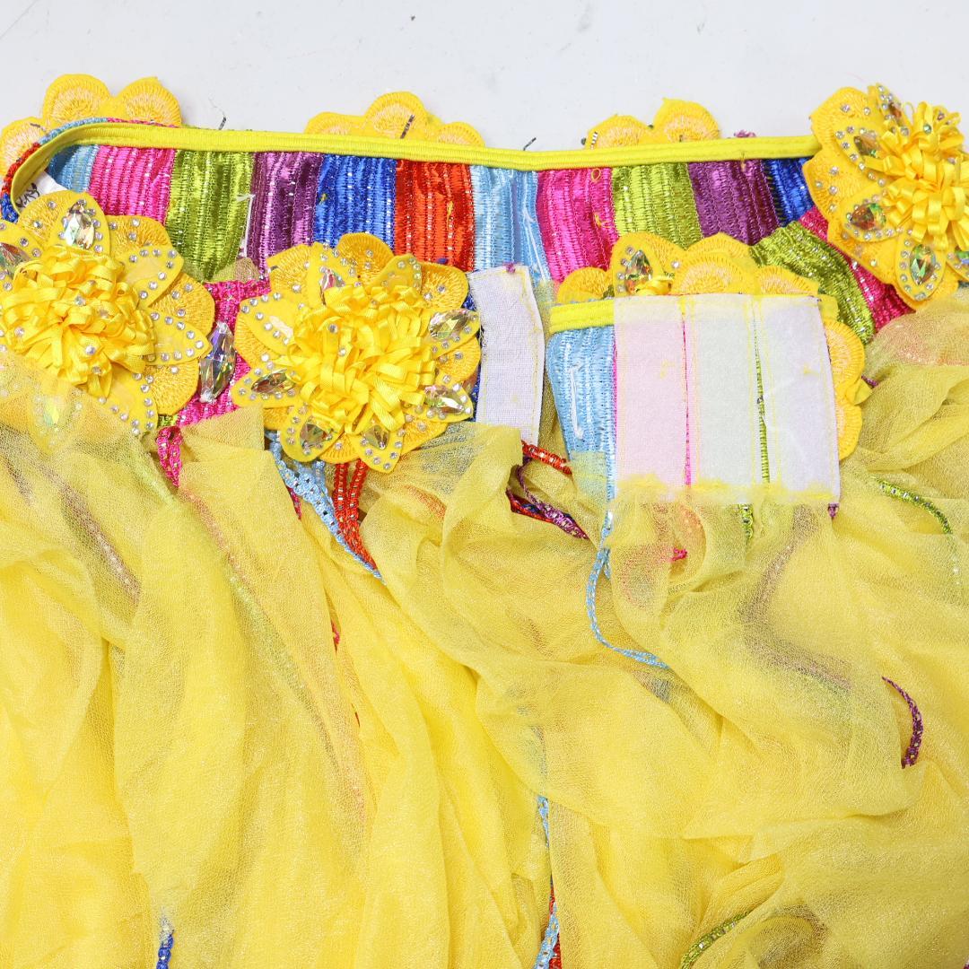 【ベリーダンス用 オリエンタル衣装】イエロー シルバーラメ多数 花コスチューム