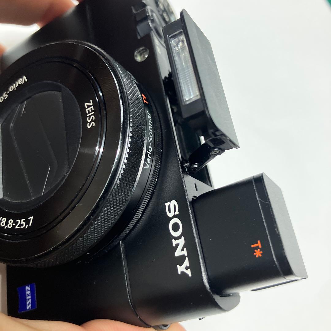 ポ*プ様 【訳あり】Sony RX100M5 デジタルカメラ【動作良好】