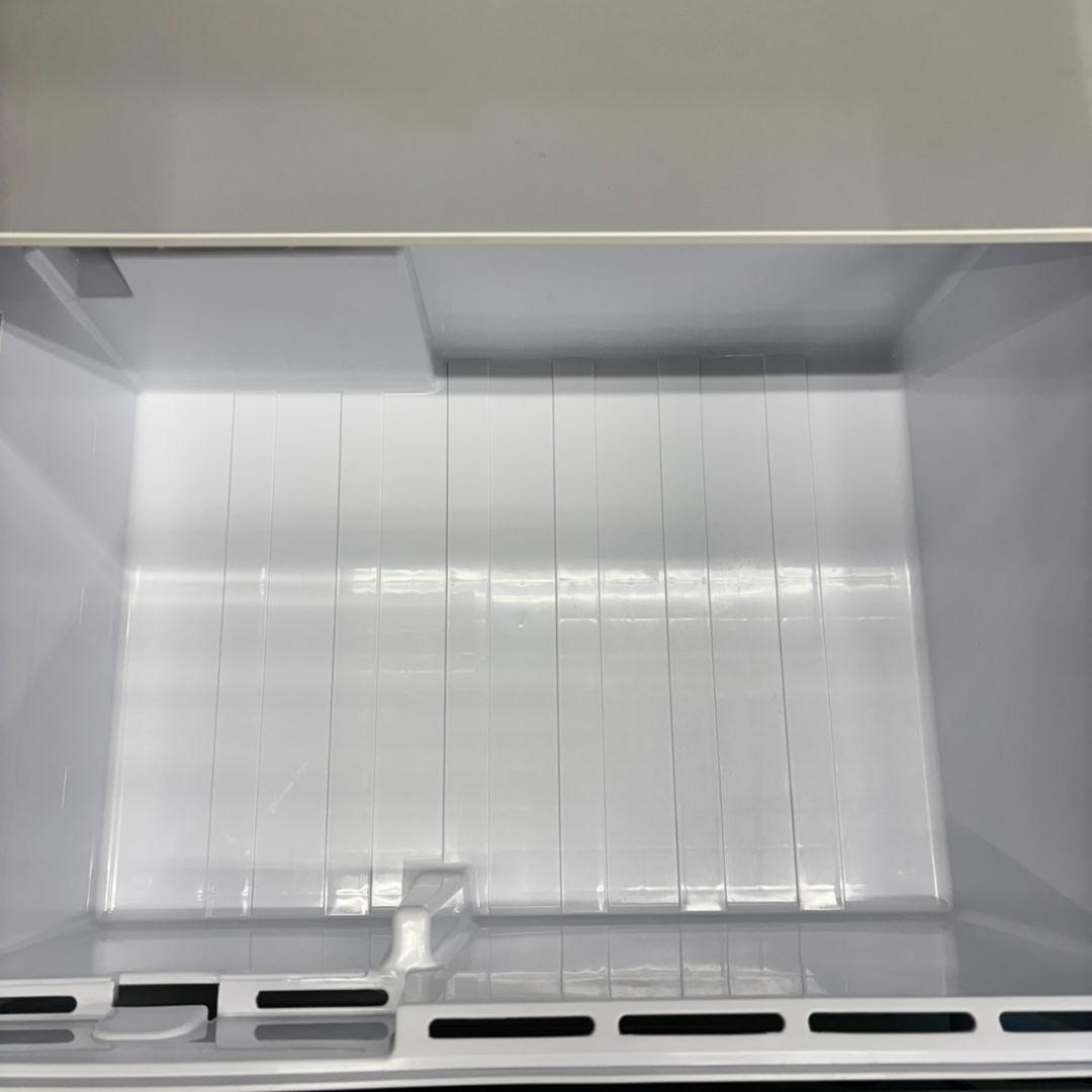 527AQUA 1〜4人暮らし用　大型冷蔵庫　200L強　自動製氷　右開き　小型