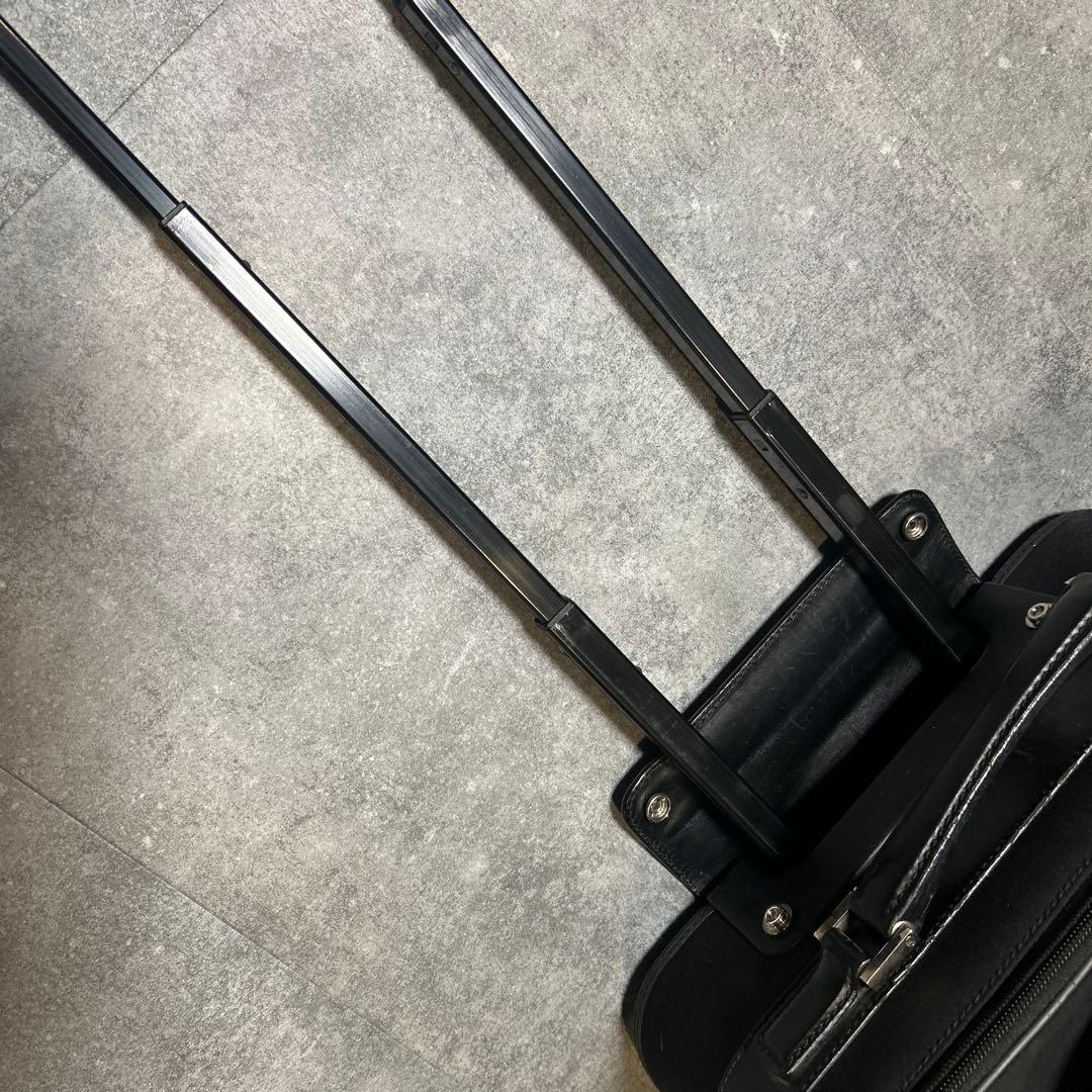 GUCCI キャリーケース　旅行　キャリーバッグ