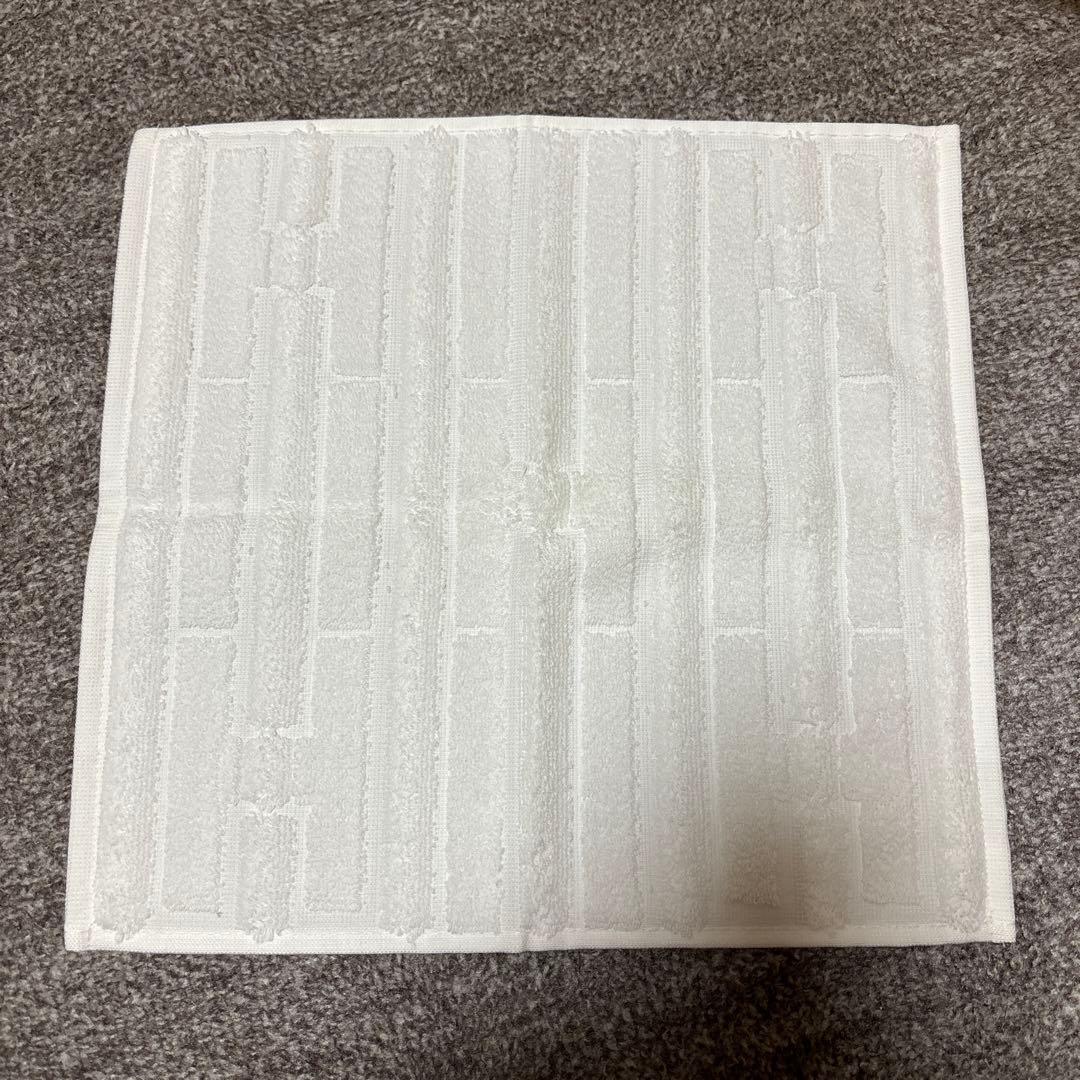 【新品未使用】HERMES エルメス カレ・タオル ステアーズ