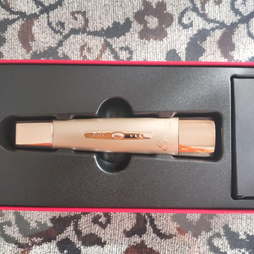 Eye ME LA BOUM 美容器 レッド