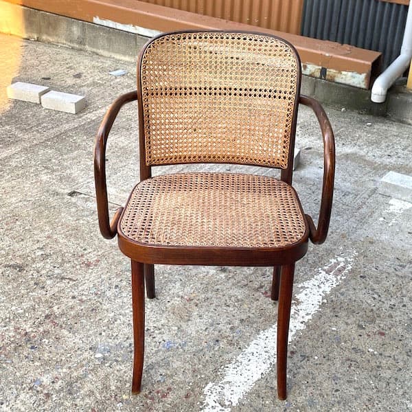 トーネット　ビンテージベントウッドチェア　No811 アームチェア　A