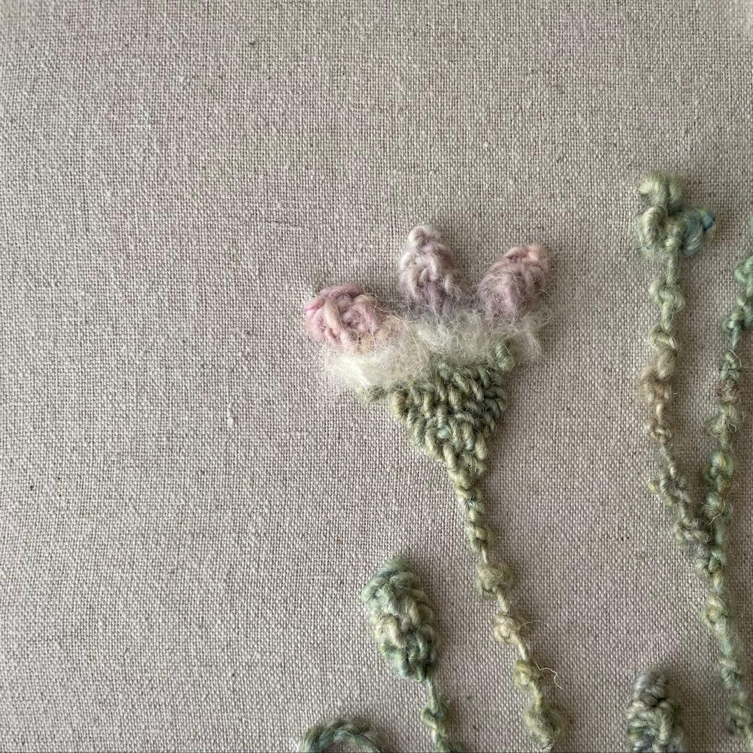 【一点もの】『手紡ぎ糸のお花. j'』手刺繍ファブリックパネル