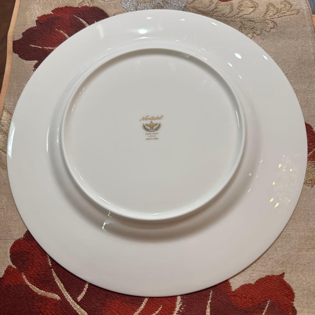 Noritake デザイン皿