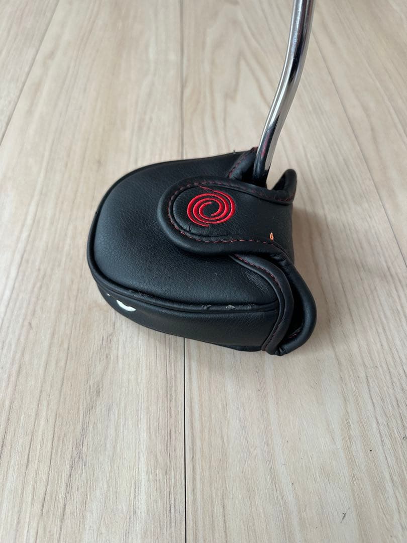 ODYSSEY ホワイトホット　VERSA SEVEN（右利き用）　パター