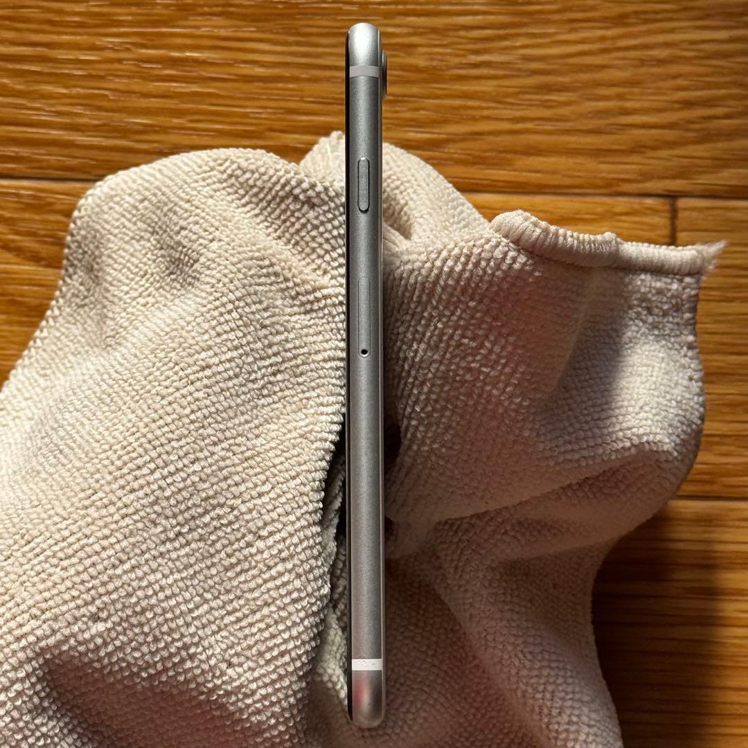 Apple iPhone SE 第2世代 64GB ホワイト SIMフリー