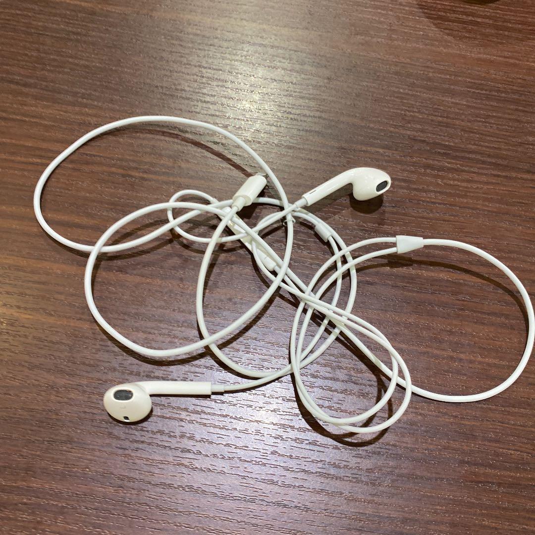 iPhone イヤホン