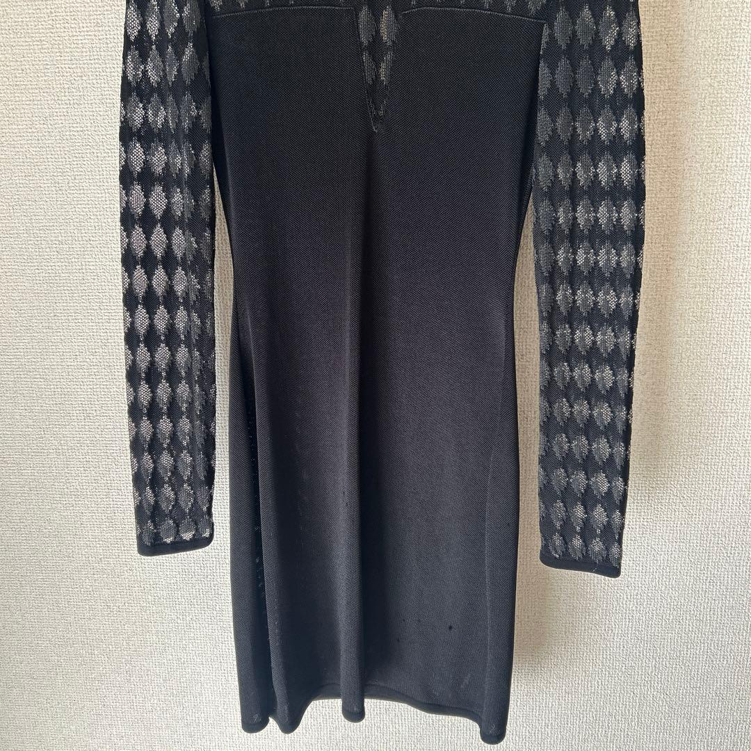 BALMAIN バルマン　バックジップ　タイトフィット　ブラックワンピース