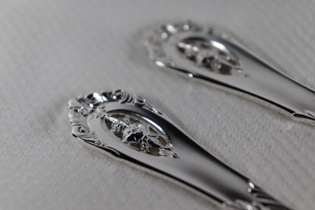 アメリカ■ウォレス■デザートフォーク２本組■非常に優雅なローズポイント・パターン