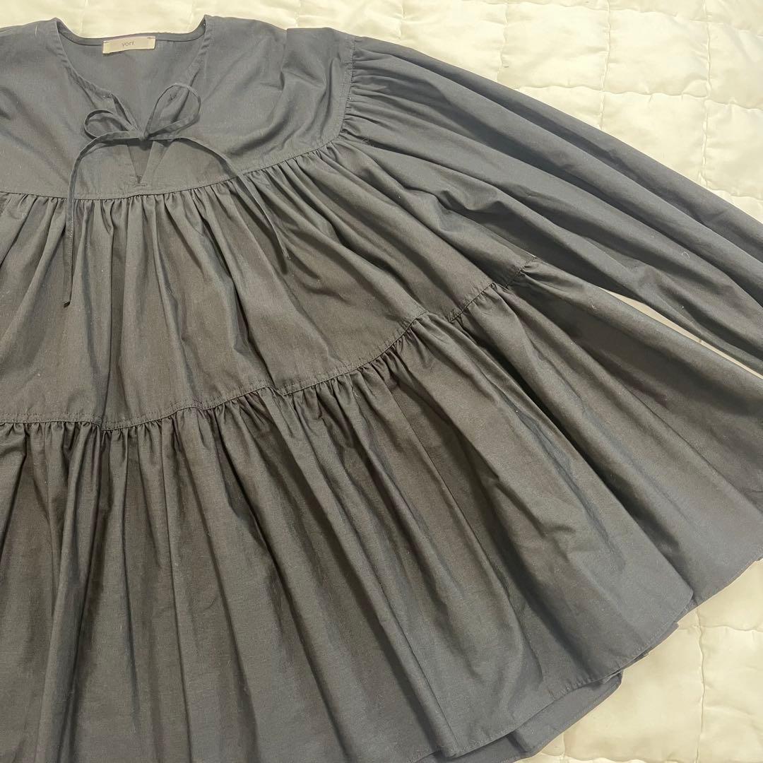 ヨリ　yori ボリュームギャザーブラウス　ブラック　黒 2021年製