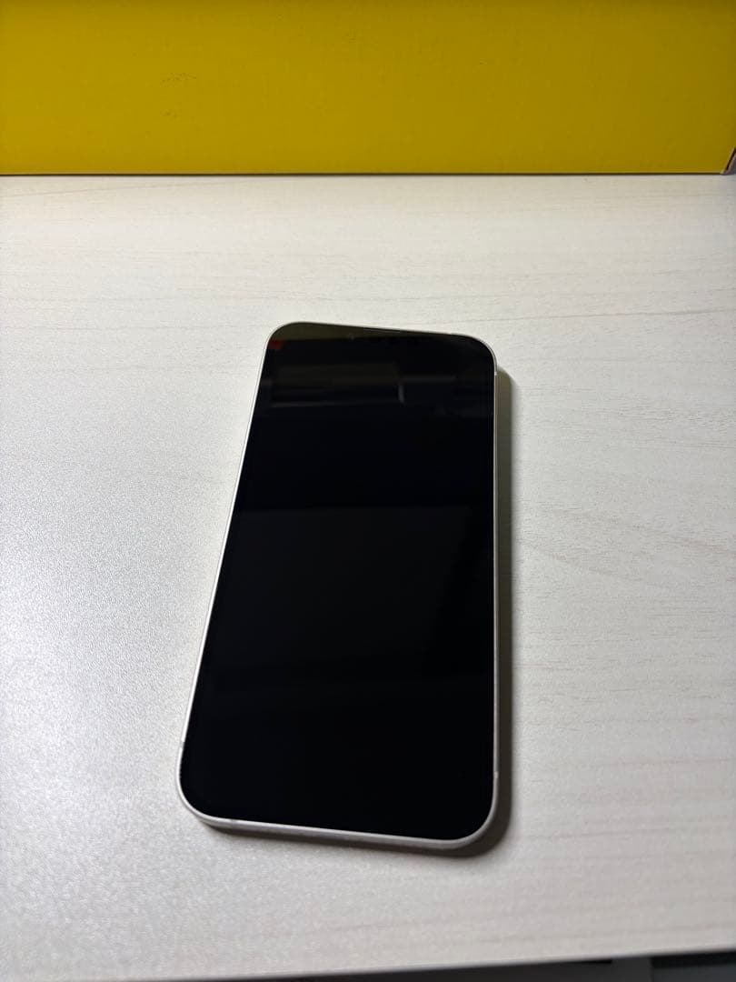 Apple iPhone 14 256GB スターライト