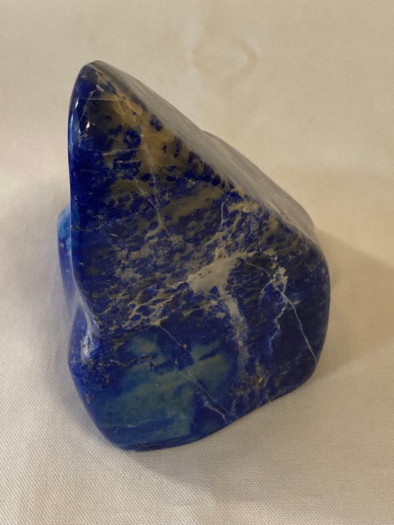 ラピスラズリ 原石光沢あり　深い青　高品質